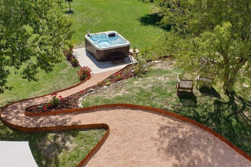 Les Prairies De Fenestrelle Spa & Piscine Au Calme オーバーニュ エクステリア 写真